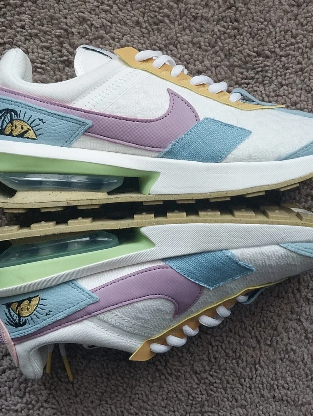 Nike Air Max Pre-Day SE Nike Sun Club Sail Multicolor Women's 7